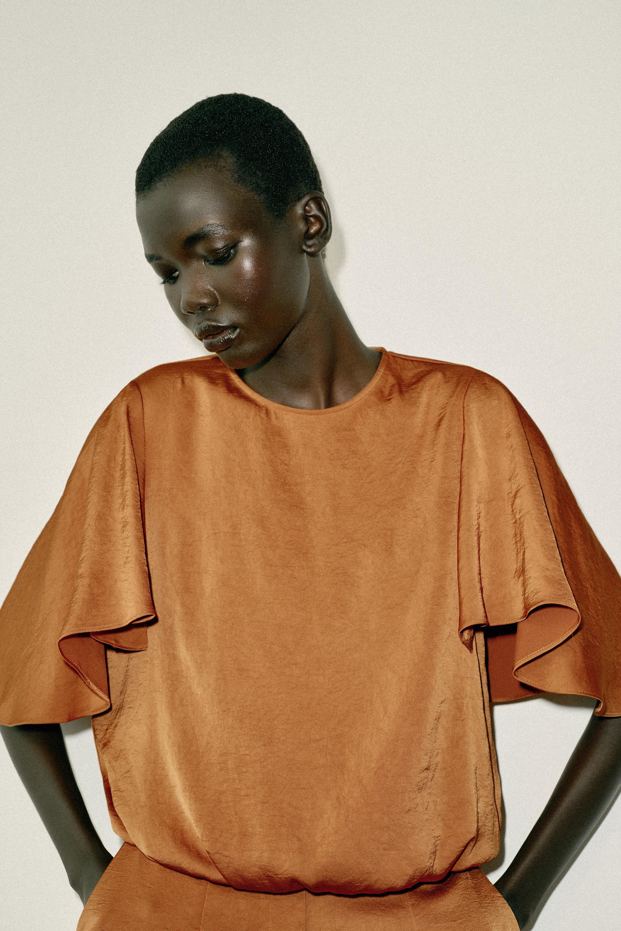 FLUID RUFFLE SLEEVE BLOUSE